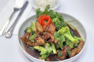 Crispy Pork Broccoli with Oyster Sauce